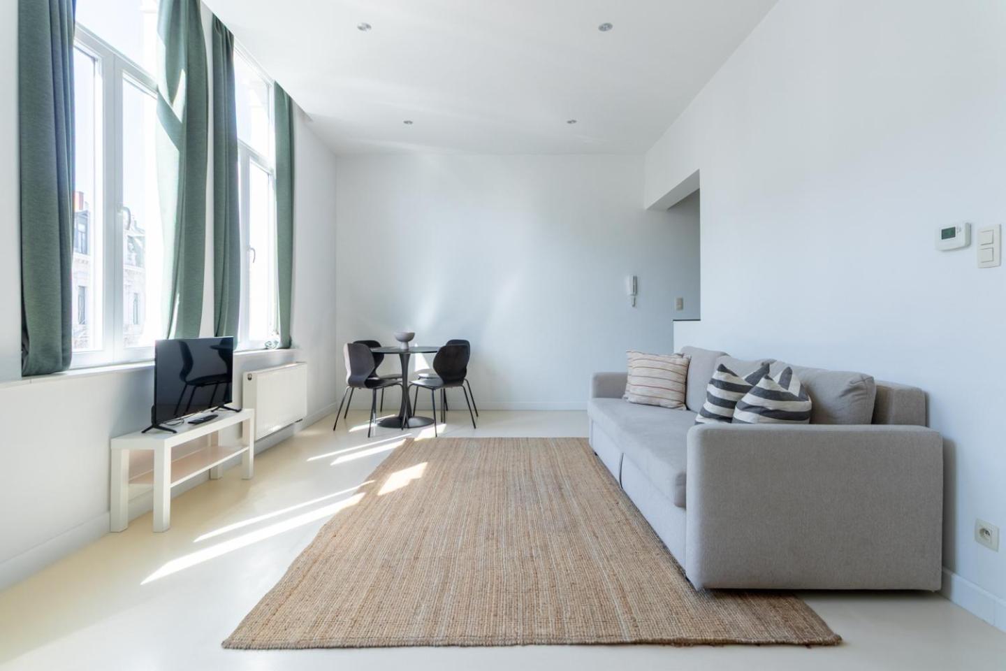 Bright, Spacious Apartments & Perfectly Located In The Heart Of Ghent Exterior photo